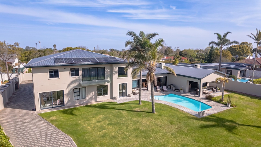 6 Bedroom Property for Sale in Heatherlands Western Cape